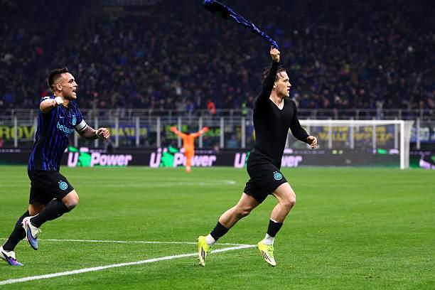 Zielinski ghi bàn thắng vừa may vừa kịch tính đưa Inter tới chiến thắng