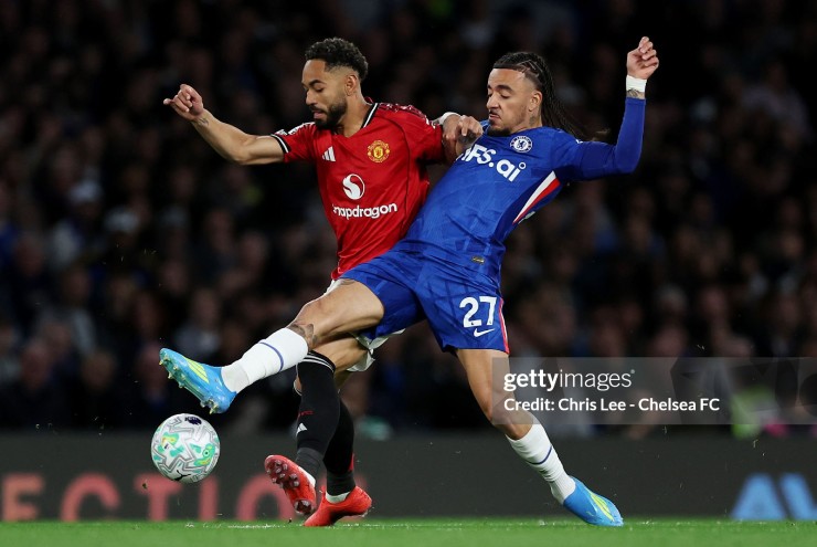 MU chủ động chơi phòng ngự phản công với Chelsea