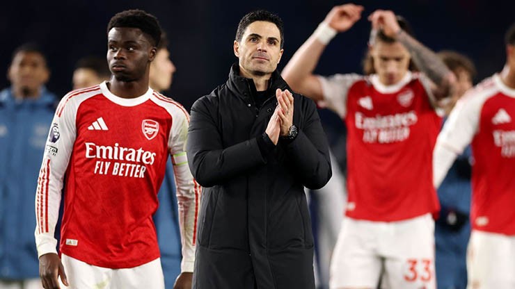 Không phải lúc để chơi an toàn nữa, Arteta!