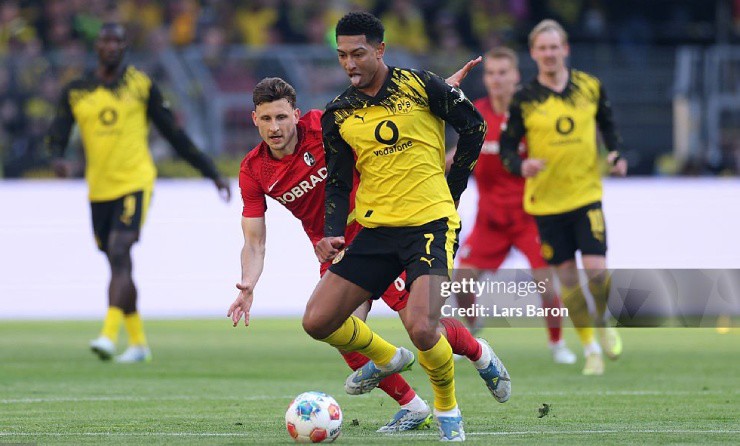 Video bóng đá Dortmund - Freiburg: 31 phút 3 bàn, không thể gượng dậy (Bundesliga) - 1