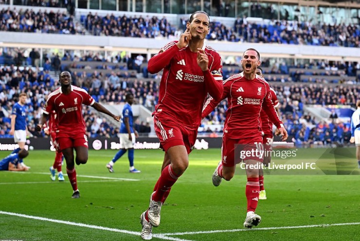 Van Dijk mang về 3 điểm nghẹt thở cho Liverpool