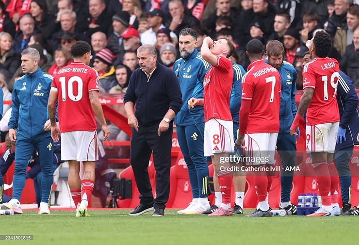 Postecoglou nhận “trát sa thải” chóng vánh tại Nottingham Forest