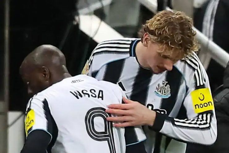 Wissa &amp; Woltemade, 2 tiền đạo tân binh cùng "xịt" mùa đầu tại Newcastle