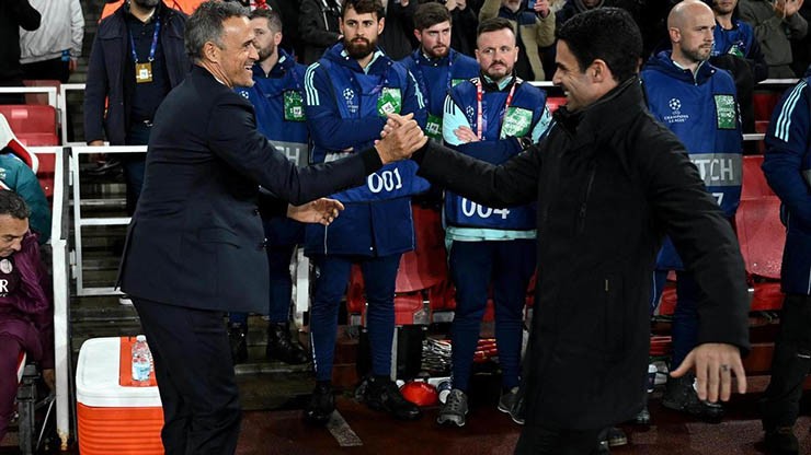 Hai HLV Enrique và Arteta tái đấu