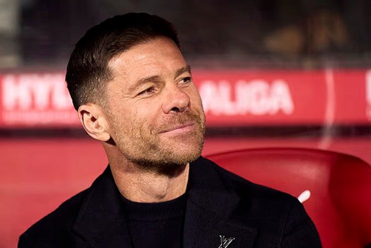 HLV Xabi Alonso sẽ được hoạch đinh chuyển nhượng ở Chelsea