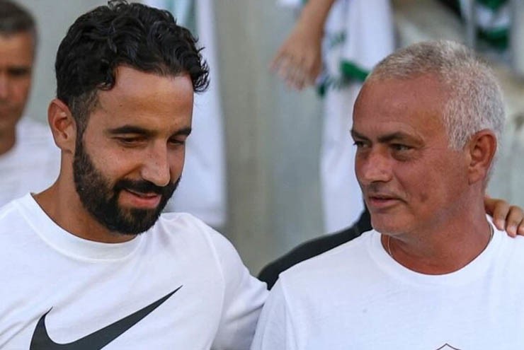 Trông đợi Amorim đến Benfica thay thế Mourinho