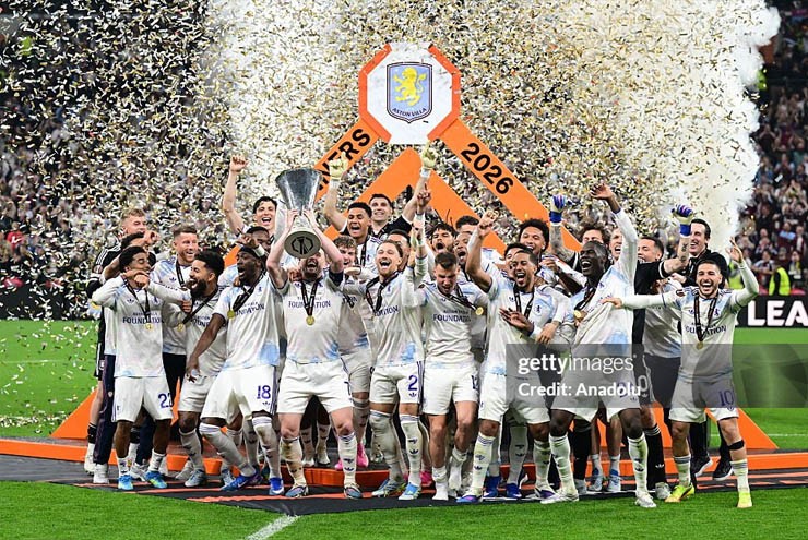 Sau 30 năm, Aston Villa mới có được danh hiệu.