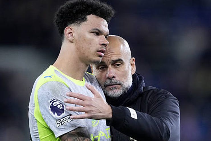 Pep Guardiola và các học trò đánh mất ưu thế trong cuộc đua vô địch sau trận hòa Everton
