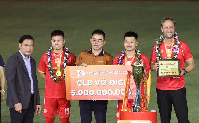 Công an Hà Nội cần thêm 1 điểm để phá kỷ lục V-League - 3