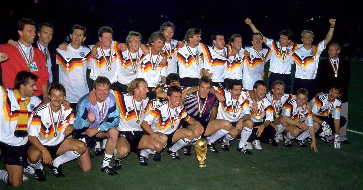 Lịch sử World Cup 1990: Pha ‘phun mưa’của Rijkaard phơi bày mối ‘thâm thù’ Đức – Hà Lan