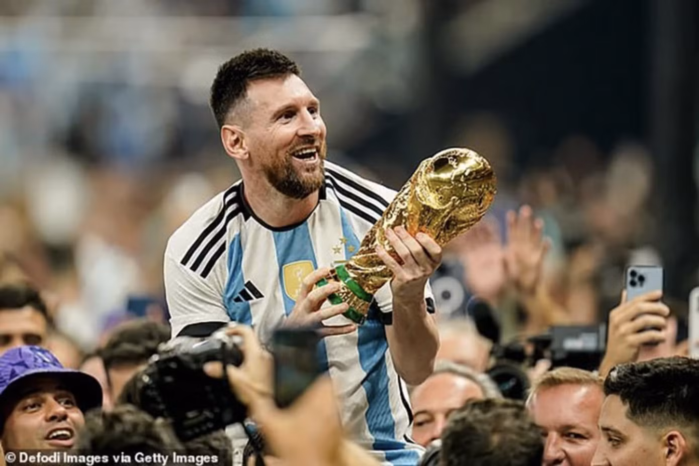 Lịch sử World Cup 2022: Lionel Messi bước vào ngôi đền các huyền thoại, và bóng tối sau những kỷ lục - 4