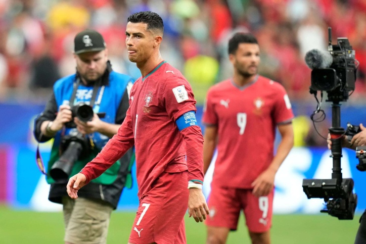 Ronaldo đã có một khởi đầu thất vọng. Ảnh: AP
