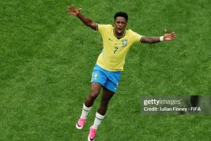 Brazil ngược dòng trước Nhật Bản: “Phù thủy” Ancelotti cao tay ấn, tung đòn cực hiểm