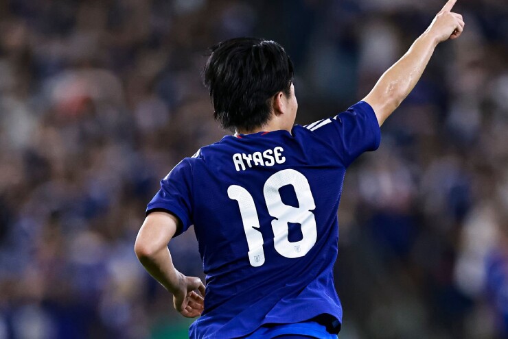 Ayase Ueda lập cú đúp giúp Nhật Bản thắng đậm Tunisia