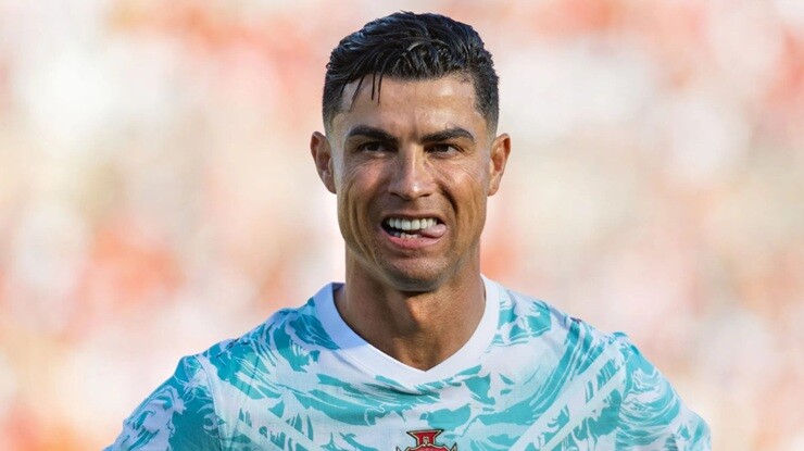 Ronaldo và tuyển Bồ Đào Nha gặp động đất&nbsp;trước thềm World Cup