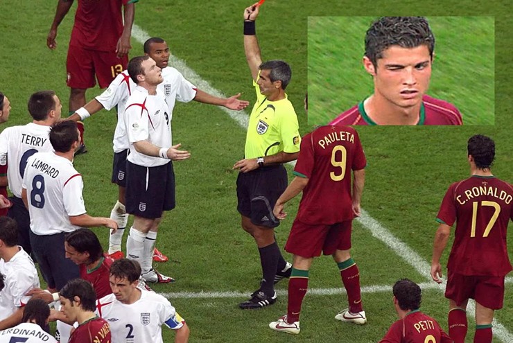 Khoảnh khắc Ronaldo nháy mắt đầy ẩn ý, biến anh thành 'kẻ thù số 1' của truyền thông Anh.