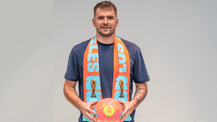 Nam thần NBA lên tiếng: Chàng cầu thủ bóng rổ điển trai Luka Doncic (Đại sứ World Cup) dự đoán trận đấu sẽ bùng nổ mưa bàn thắng vì lối chơi cống hiến đầy tốc độ của cả hai đội.