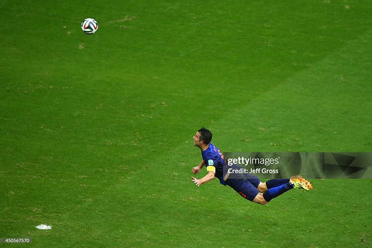 Cú đánh đầu được xem là một trong những bàn thắng đẹp nhất lịch sử World Cup