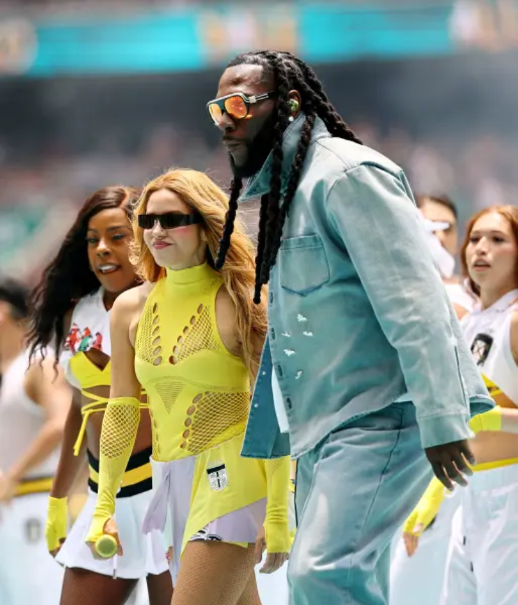 Tá hỏa World Cup 2026: Nữ ca sĩ Shakira bị nghi là "người giả" ở lễ khai mạc - 3