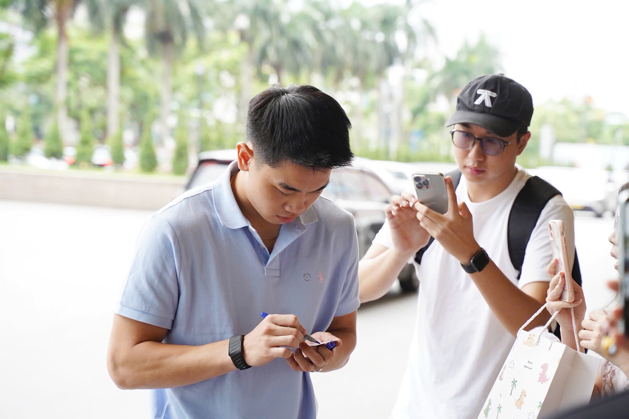 Đình Bắc cũng đến tập trung từ khá sớm để cùng ĐT Việt Nam chuẩn bị cho hành trình bảo vệ ngôi vô địch AFF Cup 2026 (ASEAN Cup).