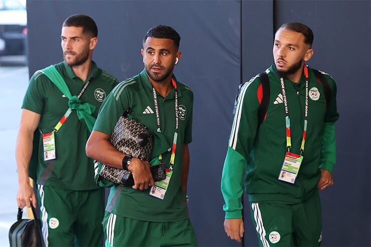 Luca Zidane, Riyad Mahrez và Amine Gouiri của Algeria