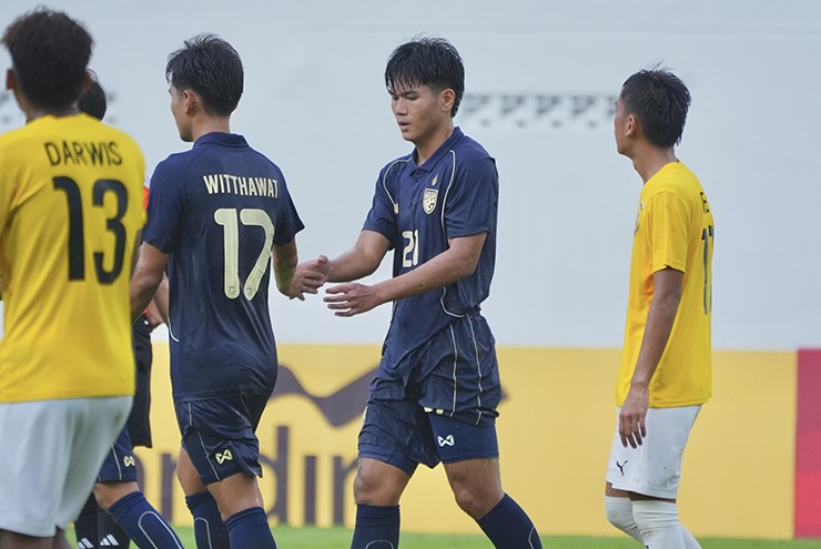 Pattaratron (số 21) lập hat-trick