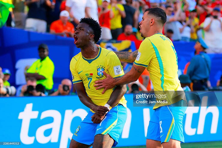 Vinicius để lại dấu ấn cá nhân