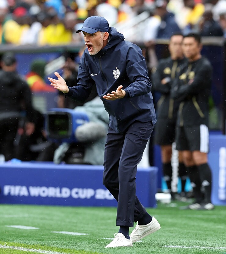 HLV Tuchel lên tiếng về màn nổi nóng với hậu vệ Spence.