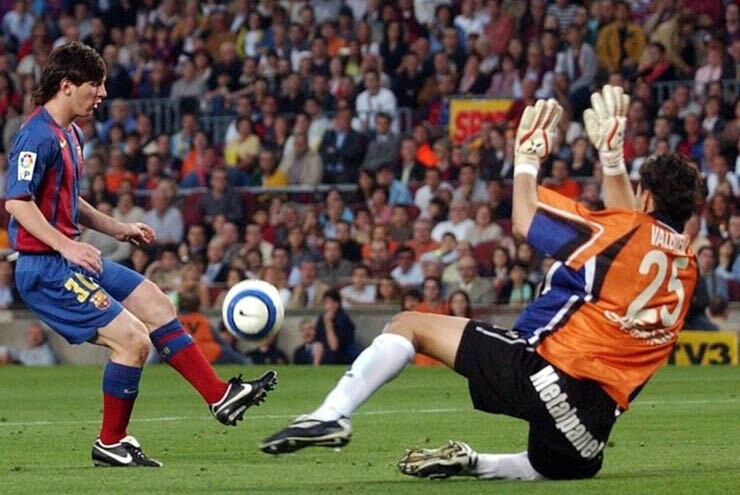 Messi tạo nên điều phi thường khi còn rất trẻ