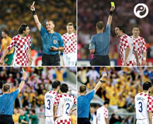 Khoảnh khắc kinh điển World Cup: Trọng tài “có vấn đề”, rút 3 thẻ vàng mới đuổi cầu thủ