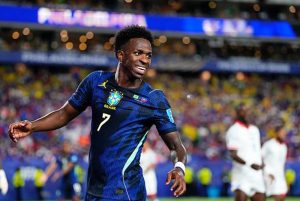 Nóng bảng xếp hạng World Cup: Kịch bản khiến Brazil có thể bị loại sốc