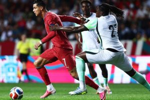Ronaldo dứt điểm kém cỏi như cầu thủ hạng xoàng, dễ thành gánh nặng ở World Cup