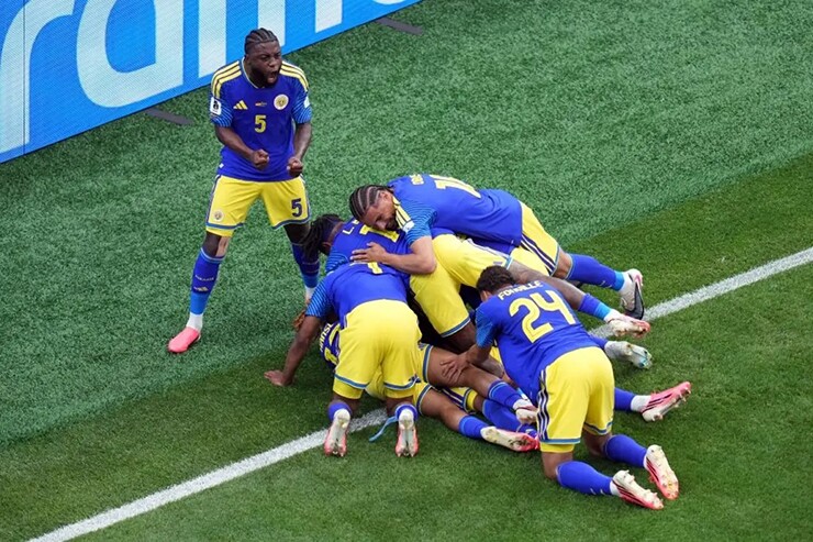 Curacao trở thành quốc gia có dân số ít nhất từng dự World Cup.