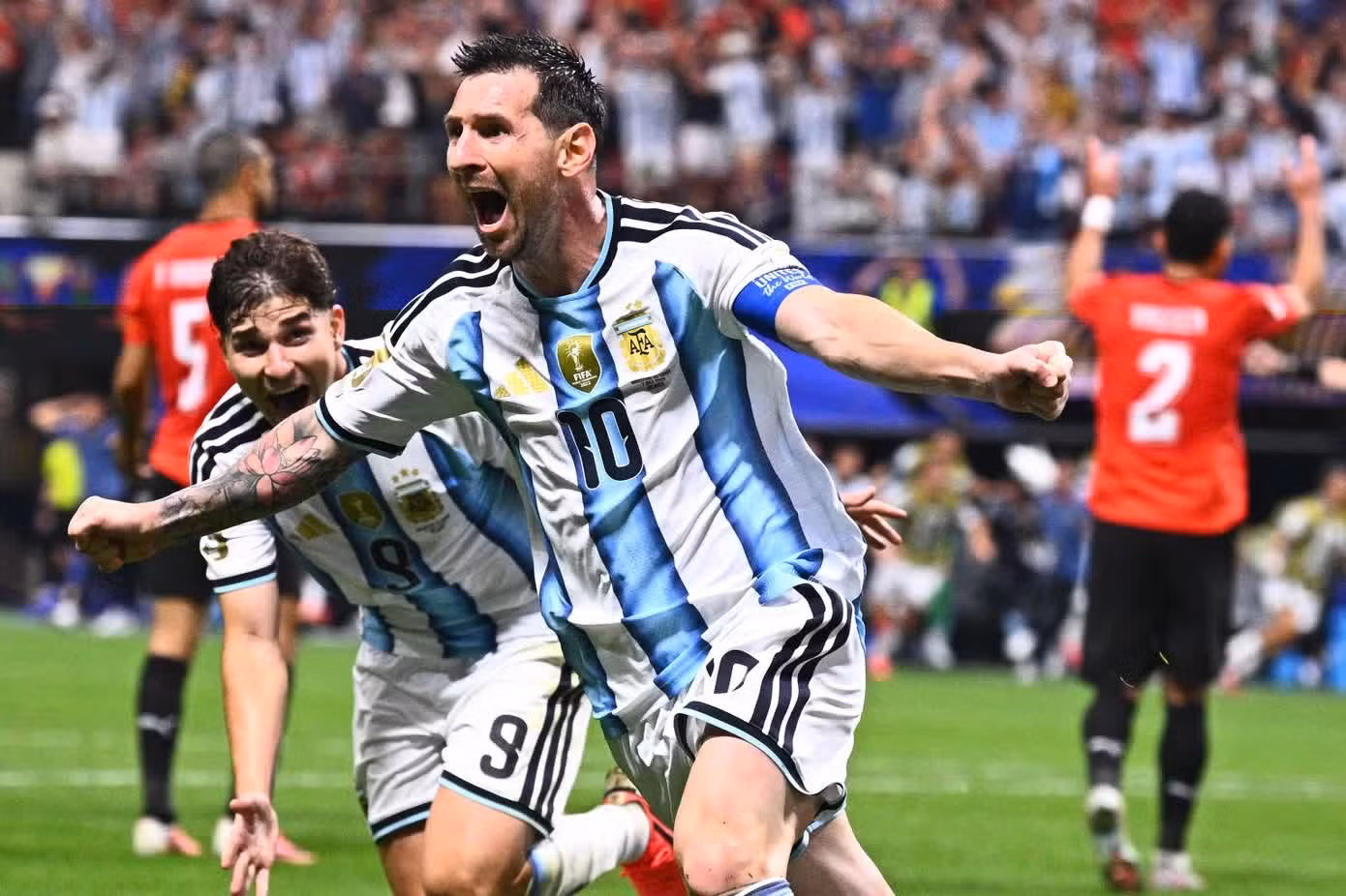 Khi nào FIFA mới xem xét đá lại một trận đấu?