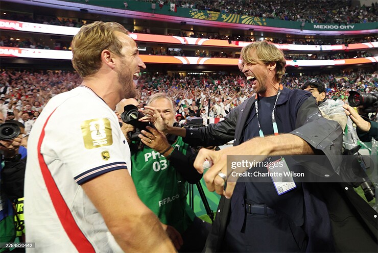 Harry Kane ăn mừng cuồng nhiệt