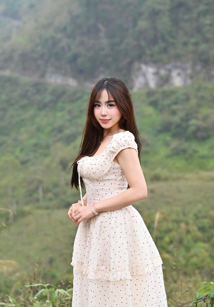 Hot girl người Lào Maysaa gây chú ý với bài đăng sau trận thua của Đức & Hà Lan - 4