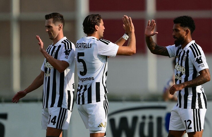 Juventus có trận giao hữu thứ 3 liên tiếp không để thủng lưới