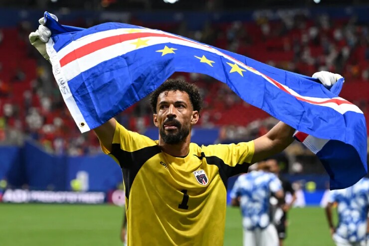 Số lượt theo dõi Instagram của thủ môn Vozinha tăng 97,9% nhờ kì World Cup đáng nhớ