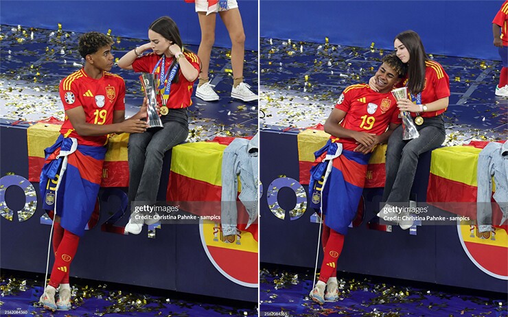 Alex Padilla xuống sân chung vui cùng Yamal sau chức vô địch EURO 2024