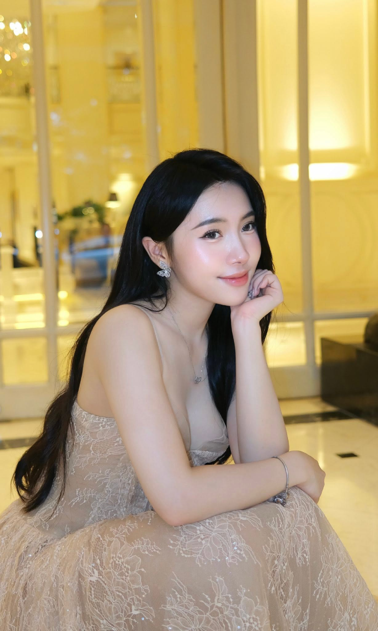 Á hậu xinh đẹp đoán chính xác Tây Ban Nha vô địch, hành trình đáng nhớ ở "Nóng cùng World Cup" - 3