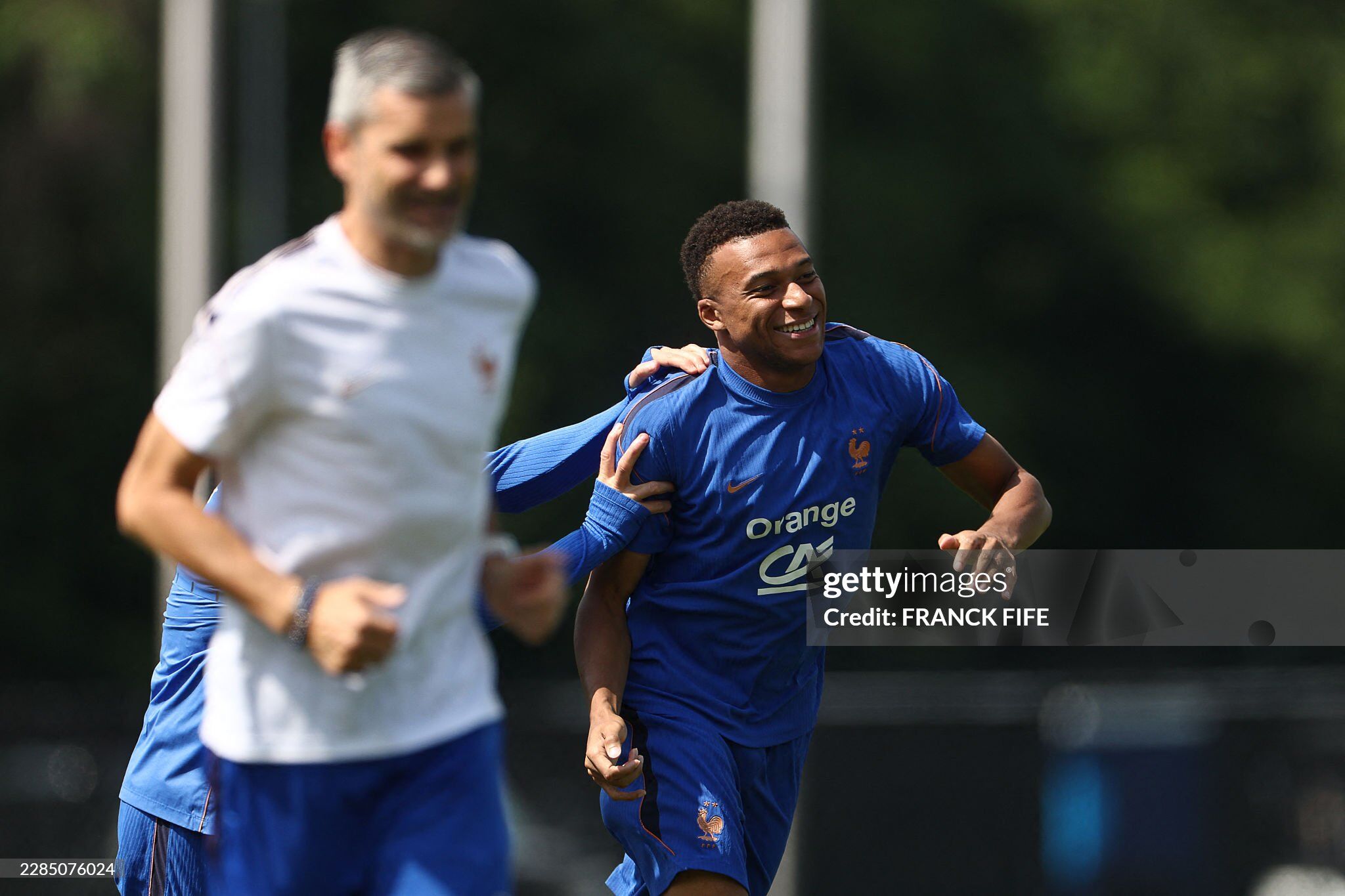 Mbappe tập luyện trở lại, dù vẫn phải tập với giáo án riêng
