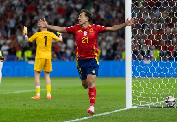 Oyarzabal đã sang trang sự nghiệp kể từ sau chiến công ở chung kết EURO 2024