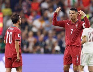 Thống kê thú vị ở ĐT Bồ Đào Nha: Fernandes được yêu thích nhất, Ronaldo khó tính