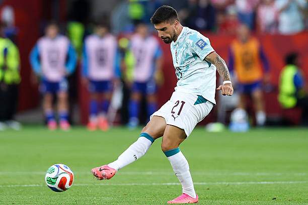 Ruben Neves, tiền vệ tranh chấp tốt nhất của Bồ Đào Nha lúc này