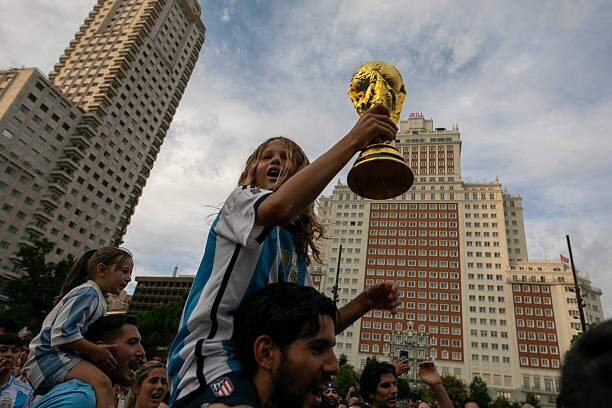 Trực tiếp fan Argentina - Tây Ban Nha mở hội: Rực rỡ sắc màu chung kết World Cup - 5