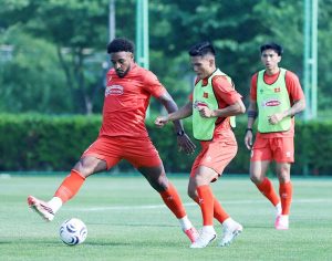Xuân Son phấn khích ăn mừng “Siu” như Ronaldo, ĐT Việt Nam hứng khởi tập ở Hàn Quốc