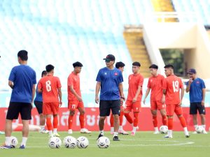 Thầy Kim “giấu” Son – Hên – Lộc, ĐT Việt Nam tung hỏa mù trước ngày đấu Campuchia