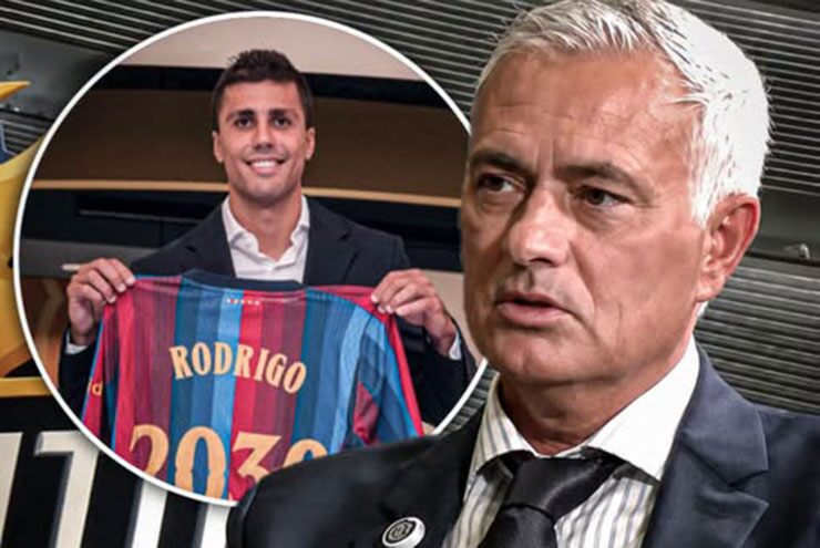 Mourinho nói ông không tiếc Rodri vì tiền vệ này do dự khi được Real Madrid mời