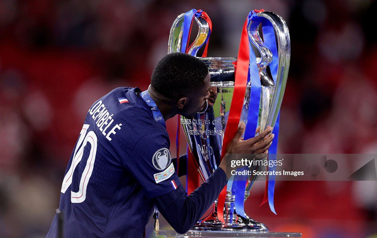 Chức vô địch Cúp C1 cùng PSG đưa Dembele trở thành một trong những ứng viên hàng đầu cho Quả bóng vàng