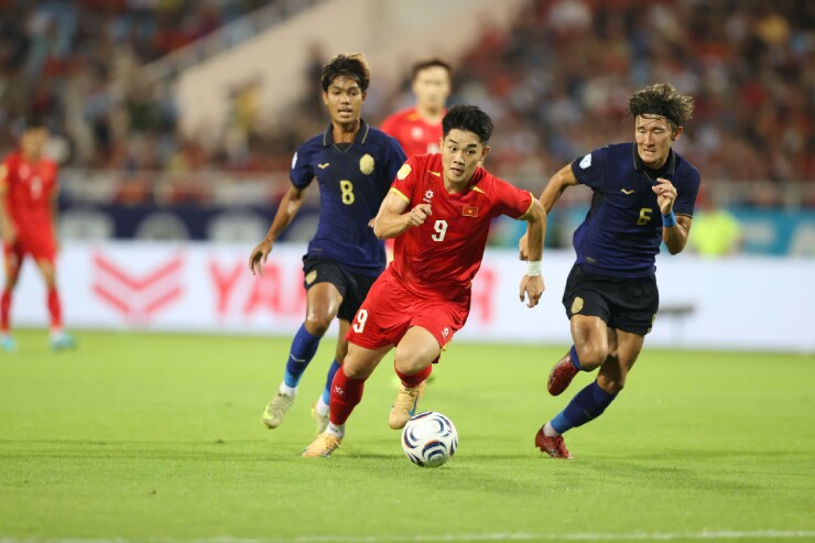 Bàn thắng là yếu tố quan trọng làm nên một ngôi sao tấn công, dù trước bất kì đối thủ nào